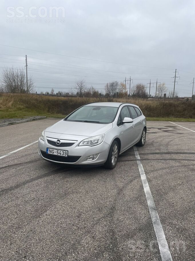 Opel Opel Astra Sports Tourer 1.7cdti 81kw, labā tehnis