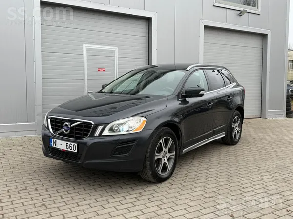 Volvo 2.0D. 2011g. Pilnā komplektācija. Ādas salons. Krā