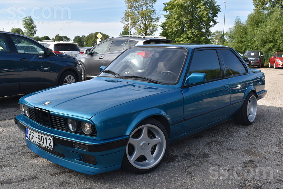 BMW BMW 316 E30 ar 2.5L Benzīna dzinēju 1987 g. 