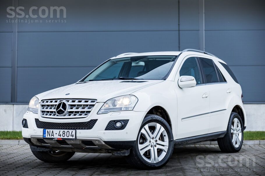 Mercedes Mercedes Benz ML 320 ar 3.0 litru dīzeļdzinēju un 