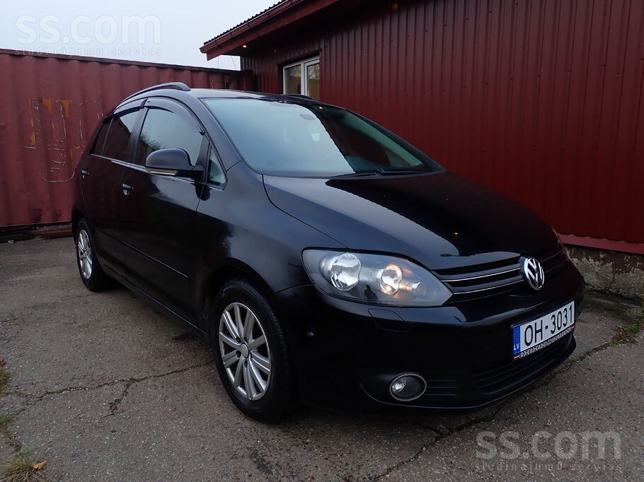 Volkswagen VW Golf Plus Trendline ir aprīkots ar labām Ziemas