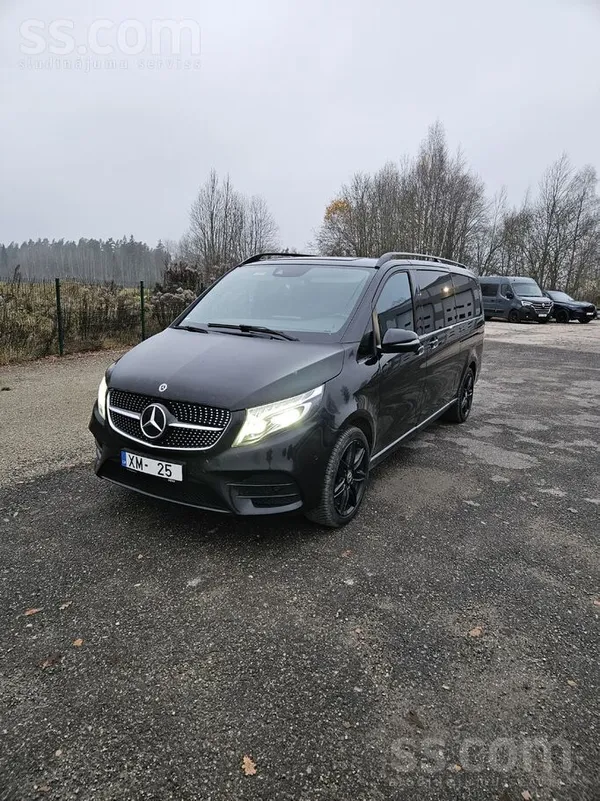 Mercedes Uzņēmums pārdod mb V-klase 2022. Gada V300 4matic,