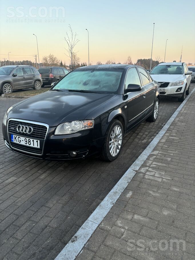 Audi Продаю авто в хорошем из дефектов нужно заменить л