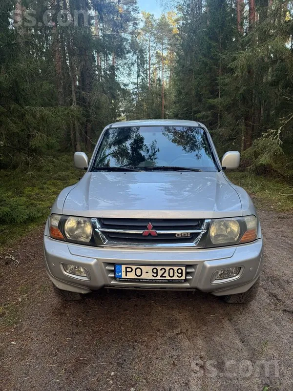 Mitsubishi Pārdodu jaudīgu Mitsubishi Pajero džipu. Ļoti ērts