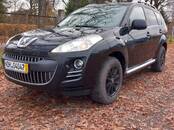 Auto teicamā stāvoklī, viss tam darbojās, labas M+S riepas, savā gaitā atrip