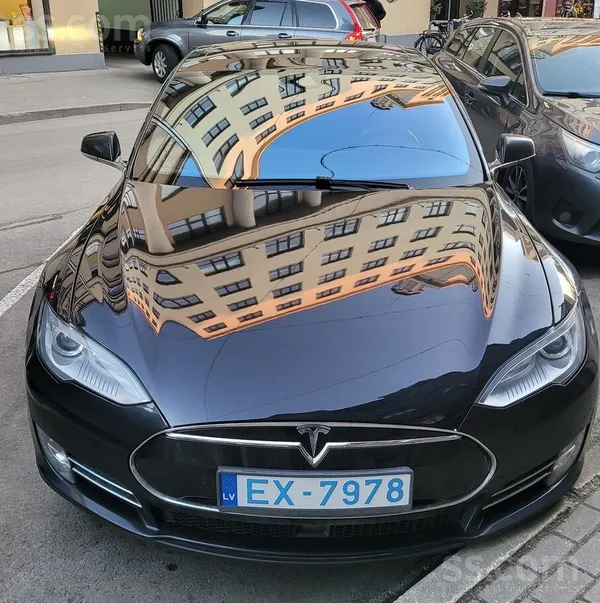 Tesla Model S P90D. 2016. gada. Elektro, 375 Kw (510 Hp)

Par iespēju apskatīt aut