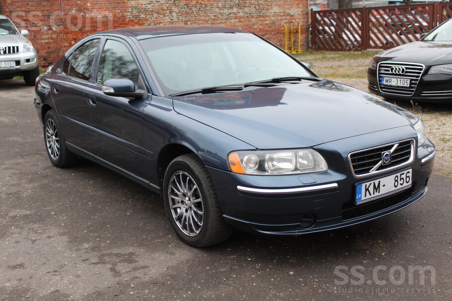 Auto ir labā tehniskā un vizuālā stāvoklī. Remonti un apkopes veikti savlaic