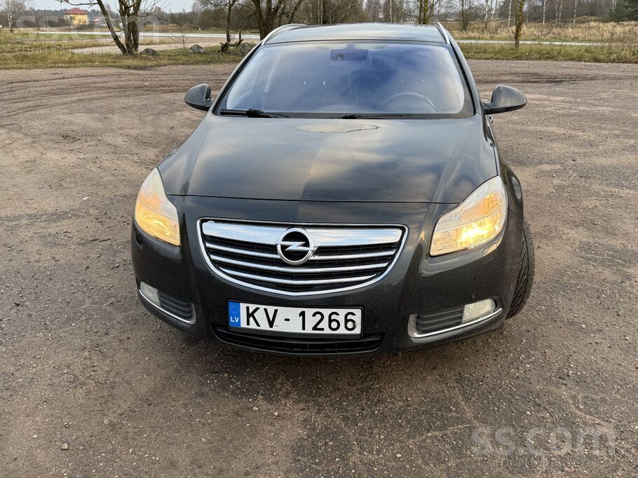 Opel Tiek tirgots Opel insignia Sport Tourer 2.0D 118 k