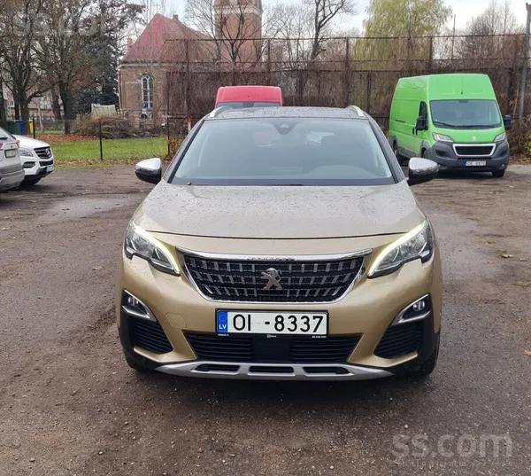 Peugeot Skaists auto tiko ievests no Francijas. Peugeot 30