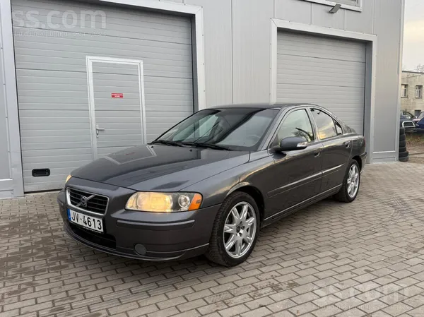 Volvo Jauna TA, Volvo S60 2.4D, manuālā ātrumkārba. Uzti