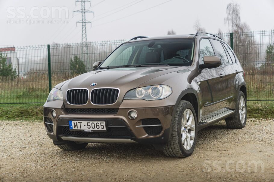 BMW BMW X5 ar 3.0 litru dīzēļdzinēju un automātisko tr