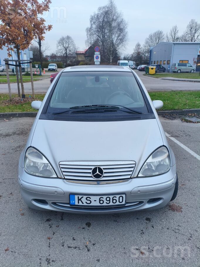 Jauna T. A. Ļoti laba komplektācija. Nomainīta eļļā, filtri un jauns akumula