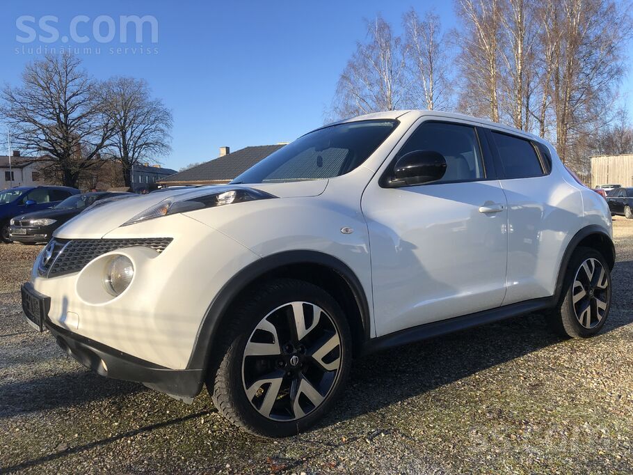 No Vācijas,
1.6 benzīns, 86Kw,
Divzonu klimata kontrole, kruīza kont