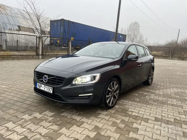 Volvo Pārdodu Volvo V60 