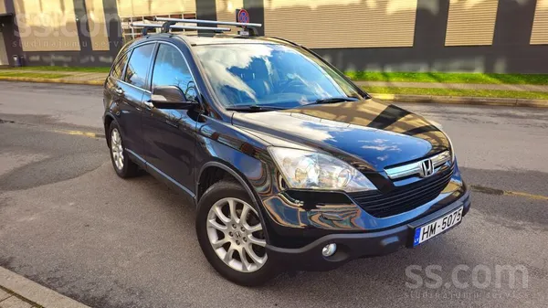 Honda Pārdodu labā tehniskā stāvoklī uzturētu Honda Cr-V