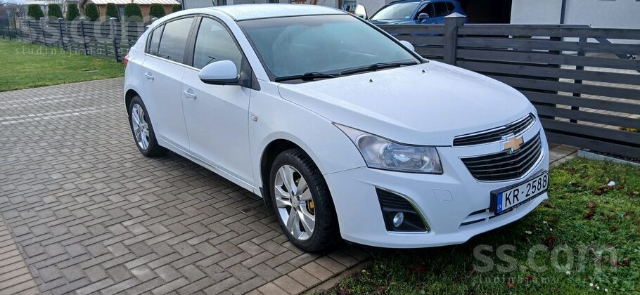 Chevrolet Pārdod Chevrolet Cruze , pirkta salonā, viens saim