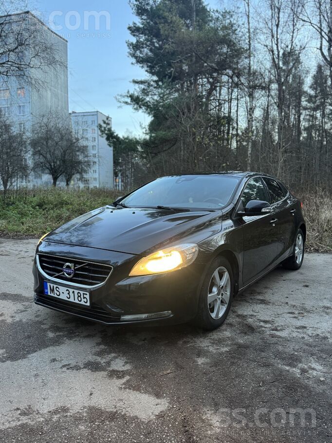 Volvo Pārdodas uzticams auto, dzinējs 1.6 Dīzelis, ekano