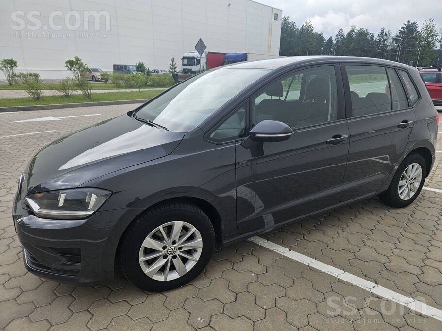 Продаётся VW Golf Sportvan 2016г. Чистый, ухоженный автомобиль. ТО до 24/07/