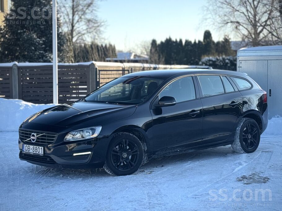 Volvo Volvo V60 2.0d D3 5 cilindri manuālis 100Kw