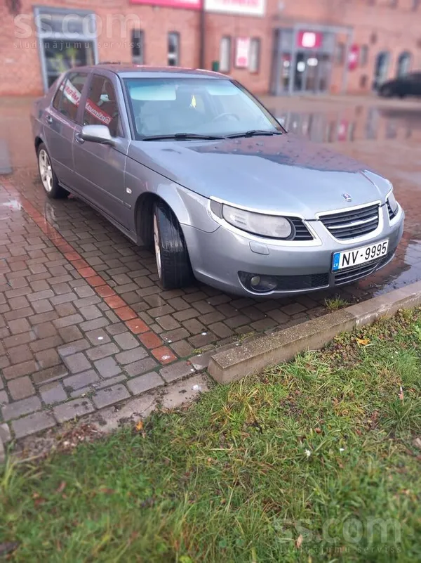 Saab Pārdod ļoti dzīvu Saab 9-5.Sīki, vizuāli defekti, 