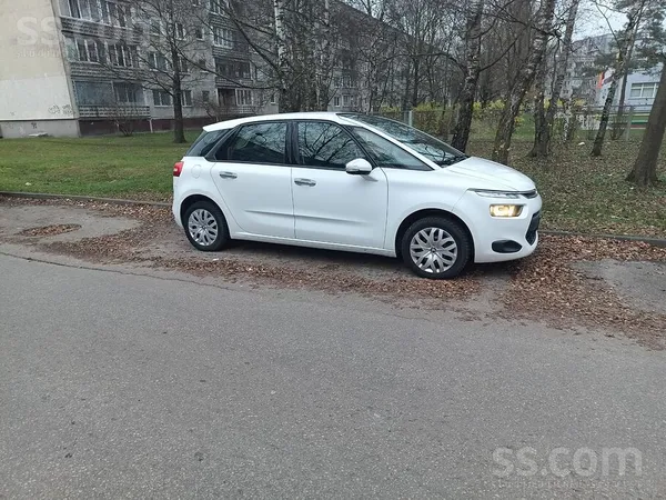 Citroen Продаю автомобиль, все работает.