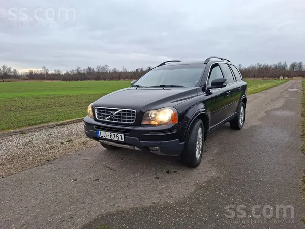 Volvo Pārdošanā Volvo Xc90. Aprīkots ar 2.4d D5 dzinēju.