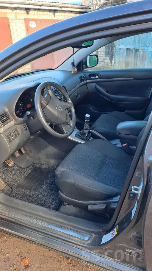 Toyota Хозяин продаёт авто D4D в хорошем техсостоянии. Но