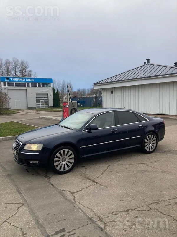 Audi Pārdodu Audi A8, 2009. gada modeli (facelift), ar 