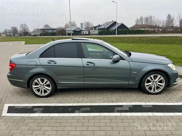 Mercedes Pārdodu savu Mercedes C300 Cdi 4Matic, 