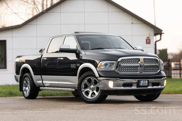 Pārdodu Dodge Ram1500 ar Laramie pilnāko komplektāciju. 5.7 Hemi ar 295kW dz