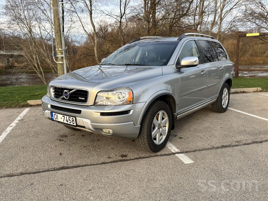 XC 90, R Design, D5, 147kw, ziemas riepas + vasaras R19 complekts. Cena ar P