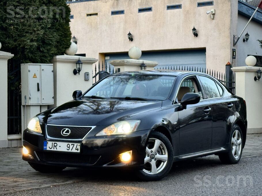 Lexus is220, dizelis, skaists bez rusas. 
Iespejama maina pret Jusu auto ka