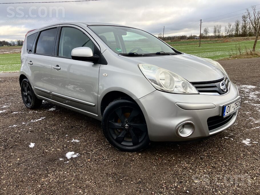 Nissan Auto no Vācijas, pirkts oficiālā izsolē. 