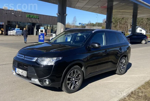 Mitsubishi Auto labā stāvoklī, 4x4, septiņas vietas, automāts