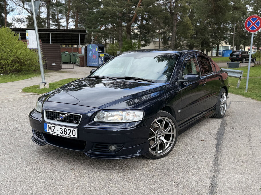 Volvo Volvo S60 D5 136kw+. Magic blue. 