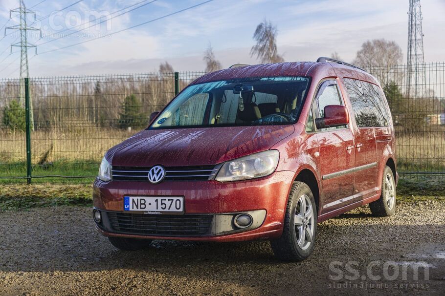 Volkswagen VW Caddy ar 1.6 litru dīzeļdzinēju un automātisko 