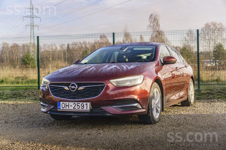 Opel Opel Insignia Grand Tourer ar 1.6 litru dīzeļdzinē