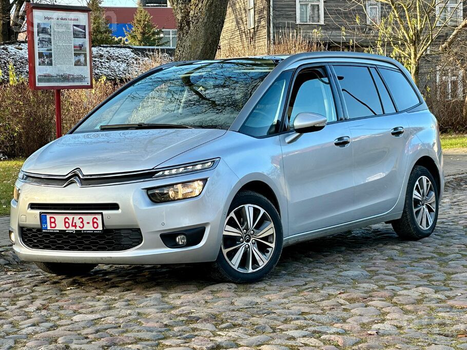 Tikko no Vācijas Citroen C4 Grand Picasso ar 7 sēdvietām, 1.6 litru dīzeļdzi
