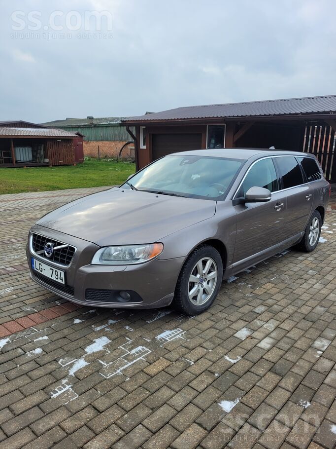 Volvo Volvo V70 2, 0 D3 120 kw, Automāts. 