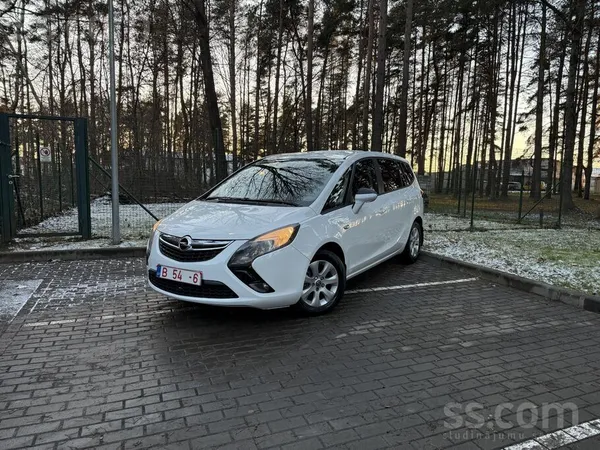 Opel Tikko ievests bez rūsas pazīmēm 7vietīgs Opel Zafi
