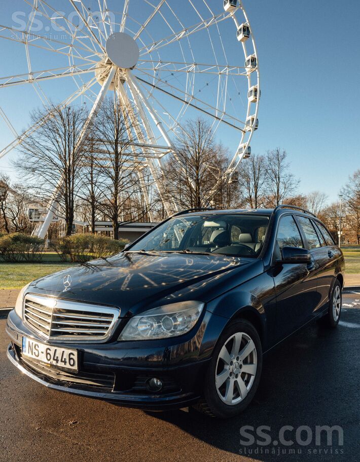 Pārdodu savu Mercedes-Benz C220 Cdi skaistā zilā krāsā ar klasisko “Tēmekli”