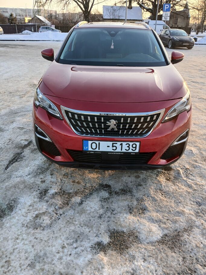 Peugeot Automašīna labā stāvoklī. Patiess nobraukums. Svai