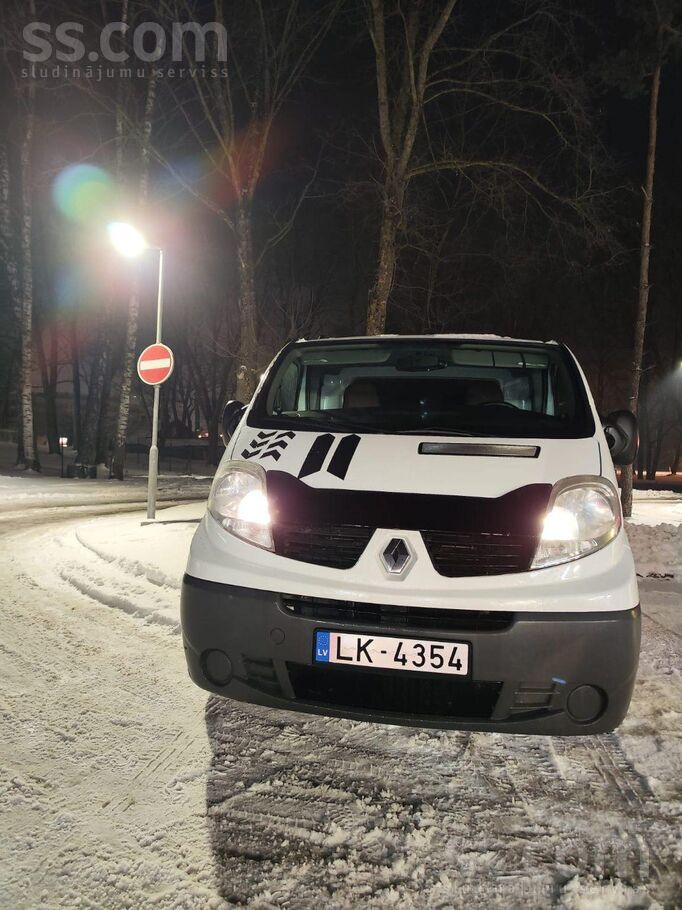 Продаю грузовой Renault Trafic.
Kravas Transporta Furgons. bez Vinjetes. L