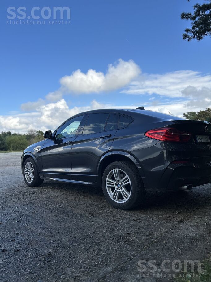 BMW BMW X4 ar 2.0 dīzeļdzinēju un M-paketi, 2015. gada