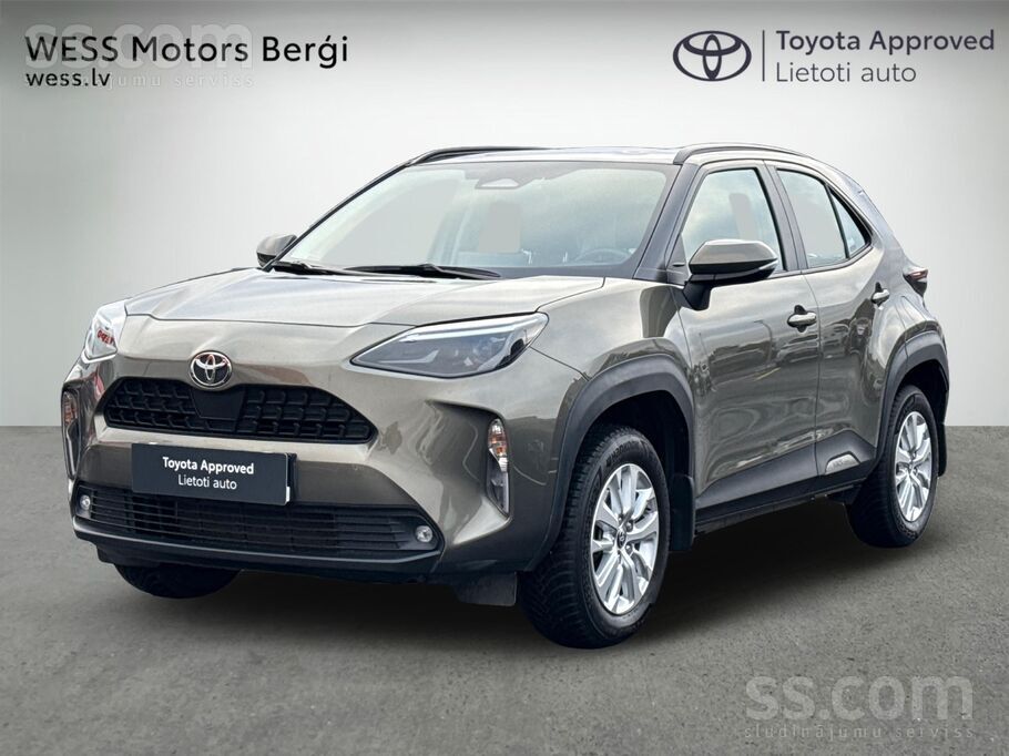 Praktiski jauns auto ar garantiju un bezmaksas palīdzību uz ceļa. Ziemas un