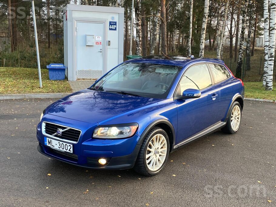 Volvo C30, jauna ta, ekonomisks 2.0 dīzelis, mehāniskā ātrumkārba, 2 atslēga
