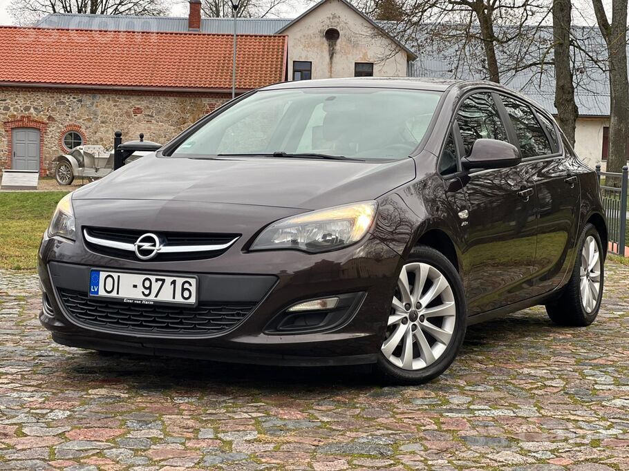 Opel Automašīna tiko no Vācijas. Latvijā nav ekspluatēt