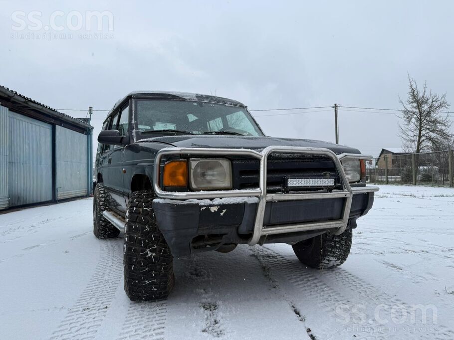 Auto iedarbināms. Uzsākts projekts: Pastiprināta piekare, ar labām atsperēm,