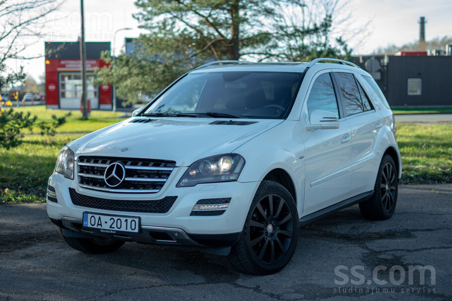 Mercedes Ml350 3.0 dīzelis, 170 kW, 4Matic, Grand Edition (Facelift). Balts