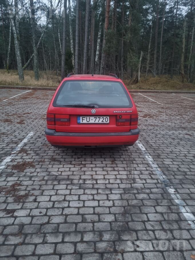 Volkswagen Passat B4 2.0 benzīns (85 kW), universālis, 1995 g. 700 € nodokli